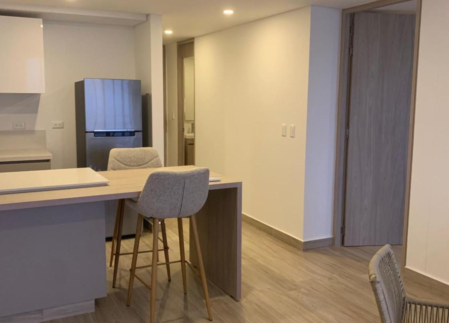 Oceani Towers 1006 *