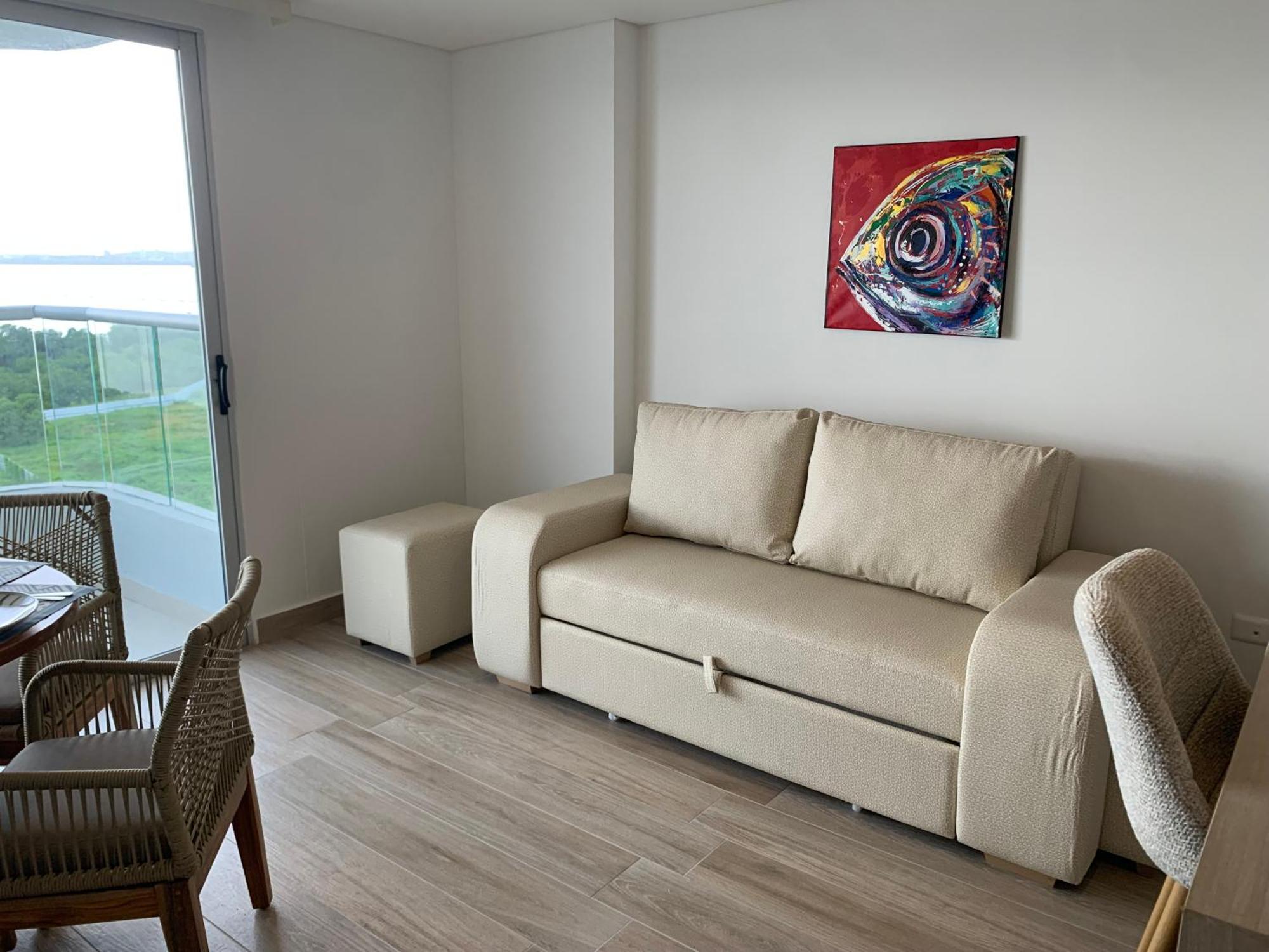 Oceani Towers 1006 *